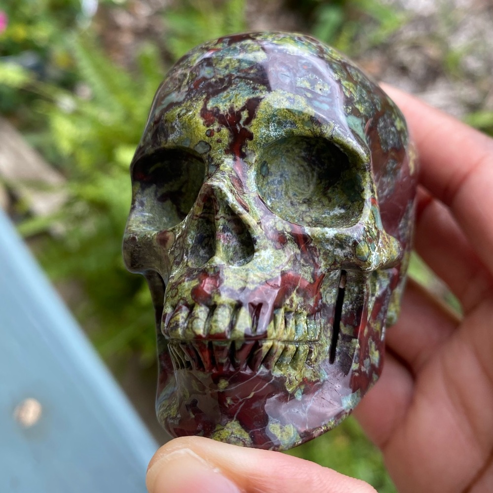 Dragons Blood Jasper Skull Carving - Picture 4 of 10